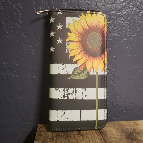 Sunflower American Flag Zip Around Wallet - New without tags - Picture 1 of 4